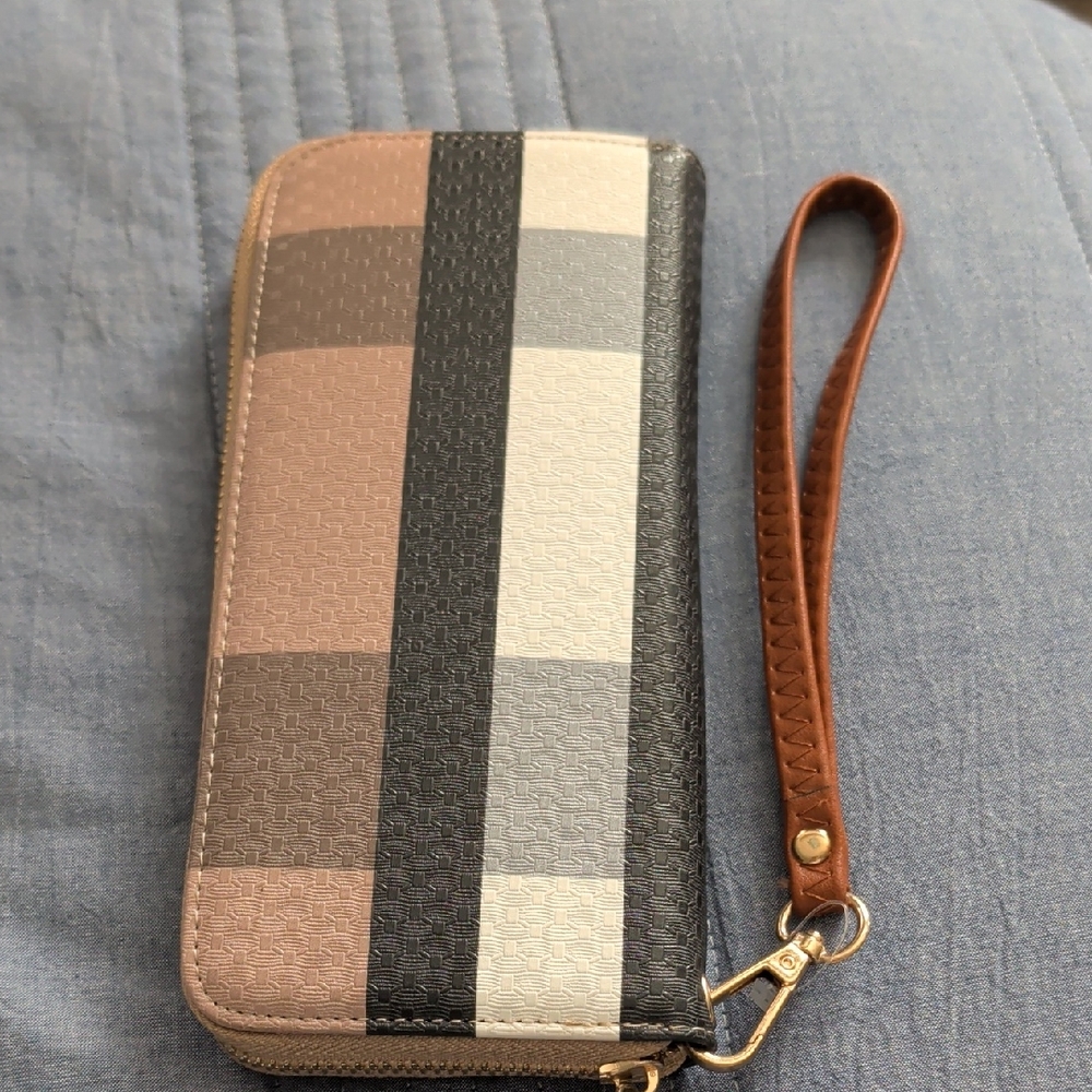 Chic Striped Wallet with Wrist Strap